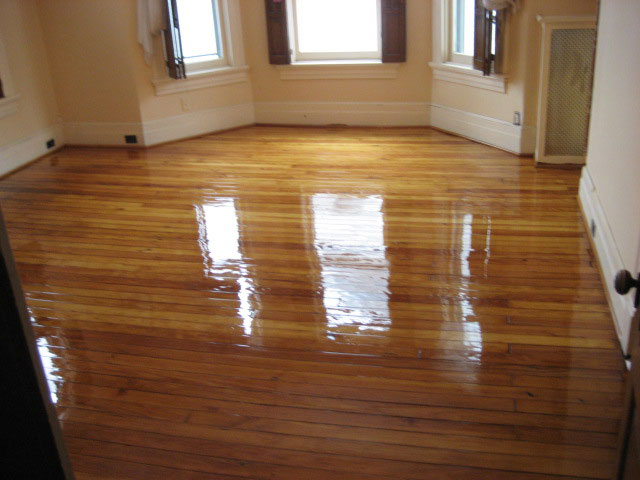Hardwood-floor-refinishing-Chicago